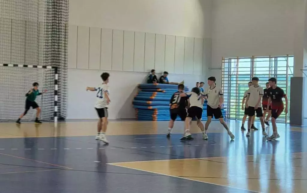 sportowcy na hali